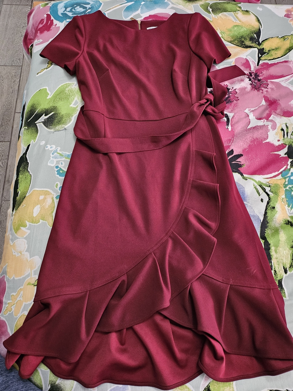 Women’s Ruffle Wrap Midi Dress - Burgundy
